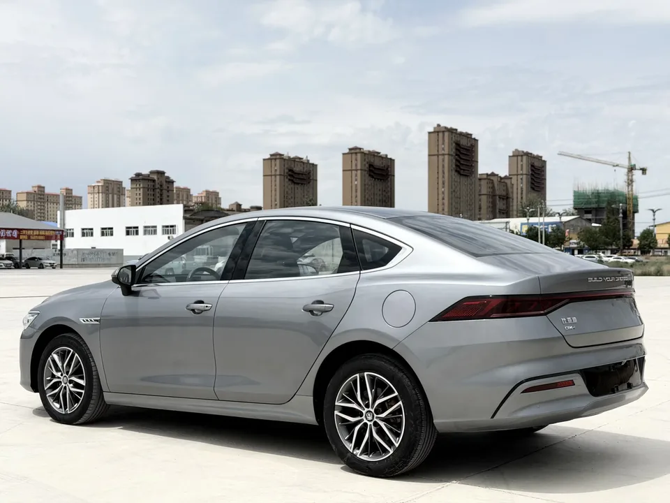 BYD Qin PLUS DM Qin PLUS DM 2023 DM-i Champion Edition 120KM Leading Type 2023 — thumbnail 4