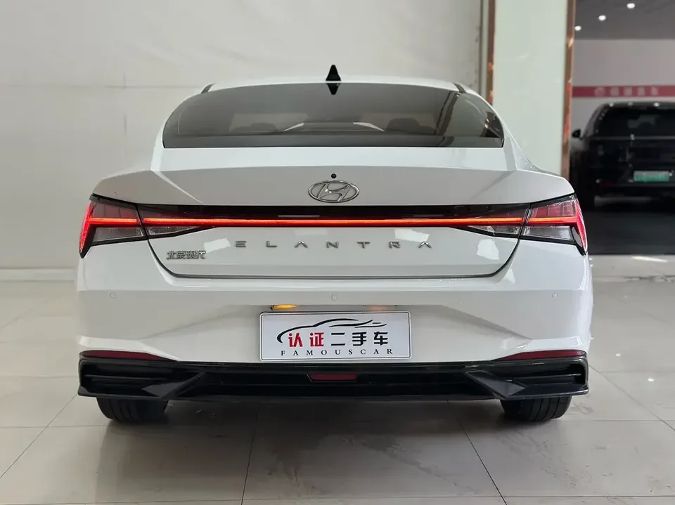 Hyundai Elantra Elantra 2021 1.5L CVT LUX Premium Edition 2022 — thumbnail 2