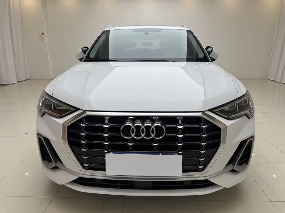 Audi Q3 Audi Q3 2022 35 TFSI Stylish Dynamic 2022 — photo 1, buy with delivery to Moscow