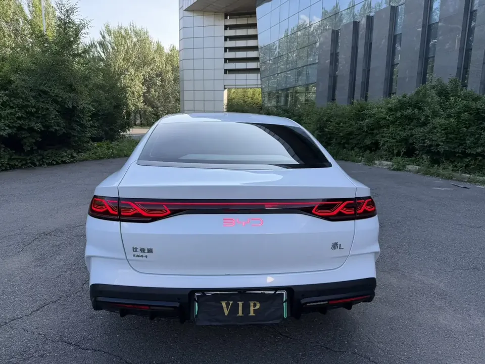 BYD Qin L DM Qin L DM 2024 DM-i 120KM Leading Type 2024 — thumbnail 4
