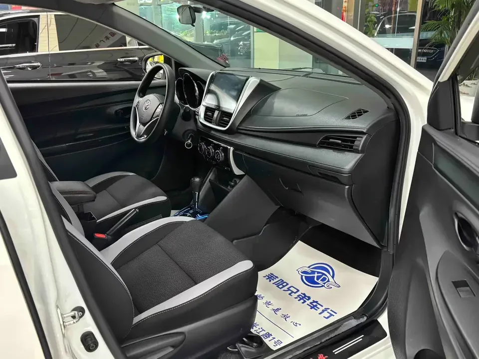 Toyota Yaris L YARiS L to dazzle 2022 X 1.5L CVTPLUS 2022 — thumbnail 2