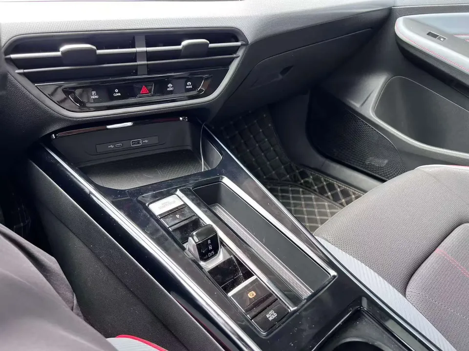 Volkswagen Lamando Lingdu 2022 Lingdu L 280TSI DSG Cool Edition 2023 — thumbnail 4