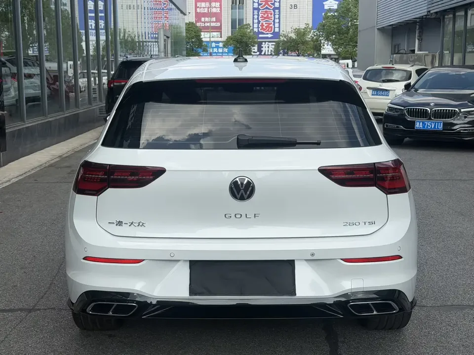 Volkswagen Golf golf 2021 280TSI DSG R-Line 2022 — thumbnail 2