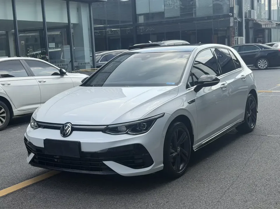 Volkswagen Golf golf 2021 280TSI DSG R-Line 2022 — photo 1, buy with delivery to Moscow