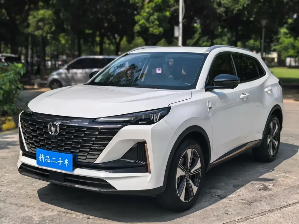 Changan CS55 Plus Changan CS55 PLUS 2022 Second generation 1.5T DCT Excellence 2023 — photo 1, buy with delivery to Moscow