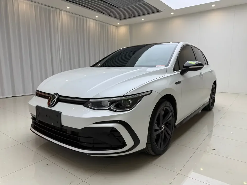 Volkswagen Golf golf 2023 280TSI DSG R-Line Lite 2023 — photo 1, buy with delivery to Moscow