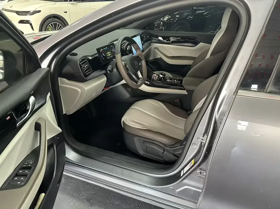 BYD Qin PLUS DM Qin PLUS DM 2024 Honor Edition DM-i 55KM Leading Edition 2025 — thumbnail 5