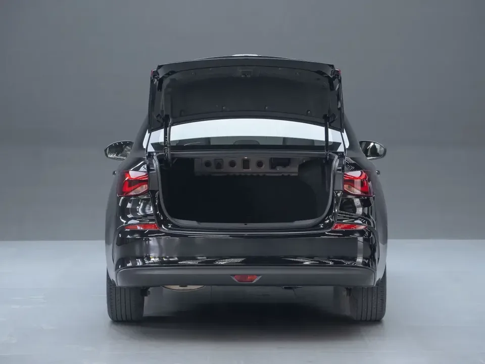 Chevrolet Monza Cruze 2022 320 Automatic Enjoy Sunroof Edition 2022 — thumbnail 3