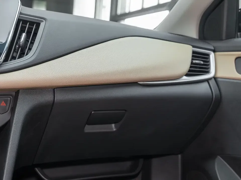 Chevrolet Monza Cruze 2022 320 Automatic Enjoy Sunroof Edition 2022 — thumbnail 4