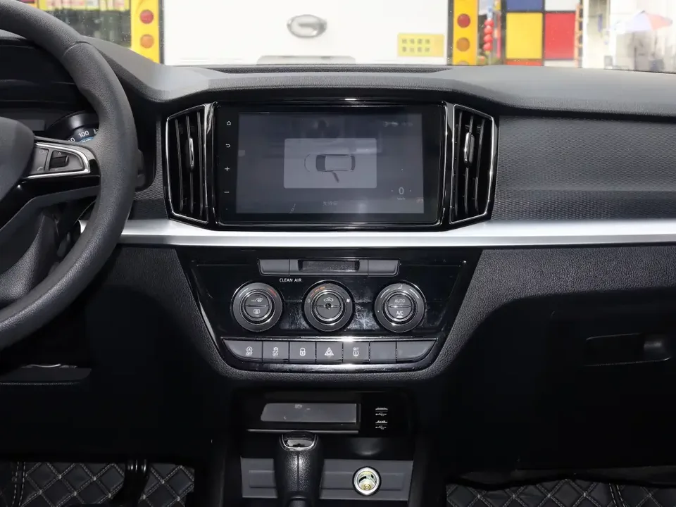 Skoda Comek Comek 2023 Modified 1.5L Automatic Comfort Edition 2024 — thumbnail 3