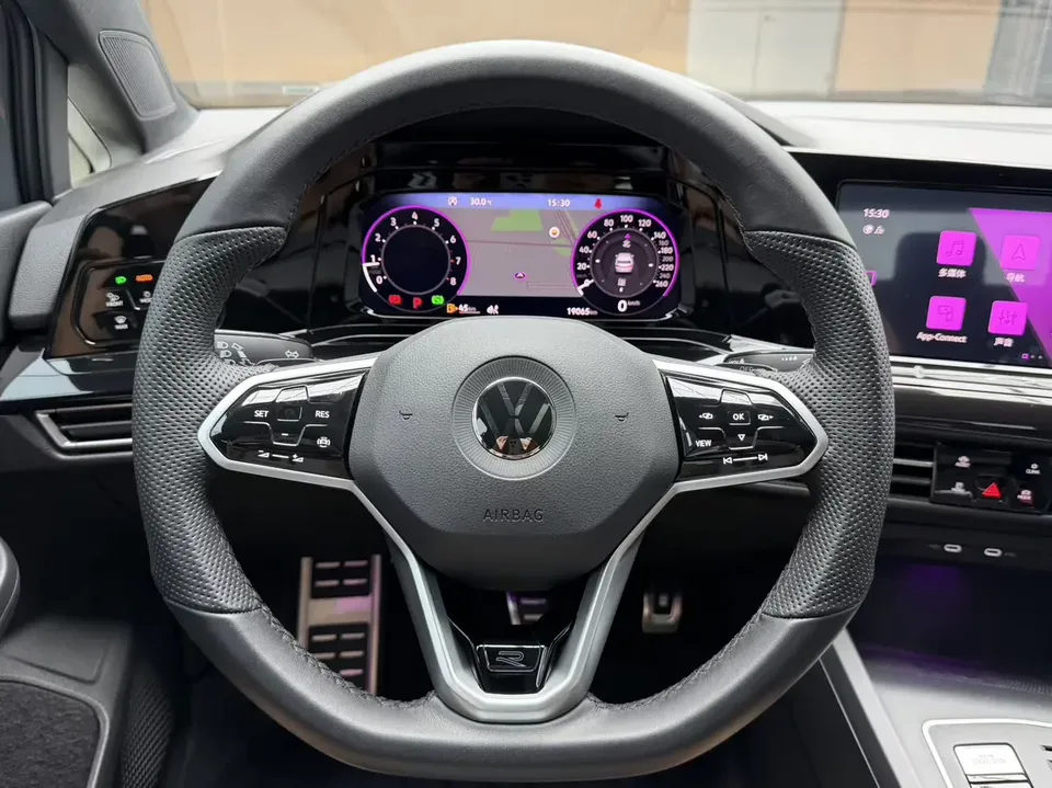 Volkswagen Golf golf 2023 280TSI DSG R-Line Lite 2023 — thumbnail 4