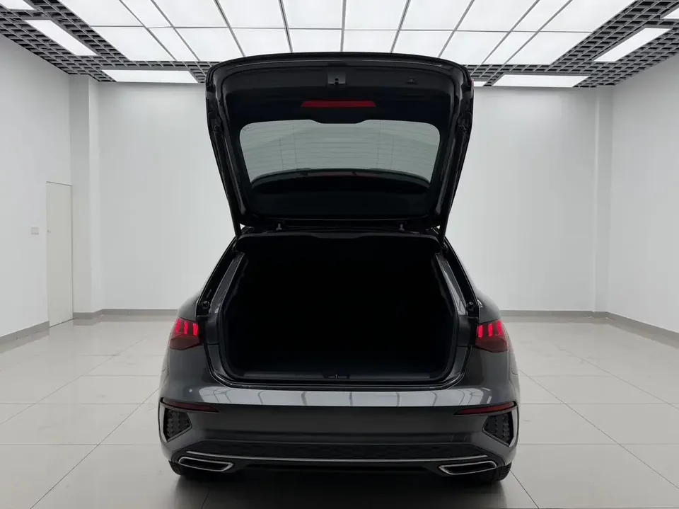 Audi A3 Audi A3 2023 Sportback 35 TFSI Stylish and sporty 2023 — thumbnail 3
