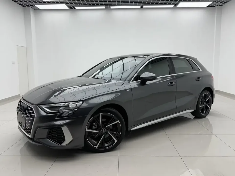Audi A3 Audi A3 2023 Sportback 35 TFSI Stylish and sporty 2023 — photo 1, buy with delivery to Moscow