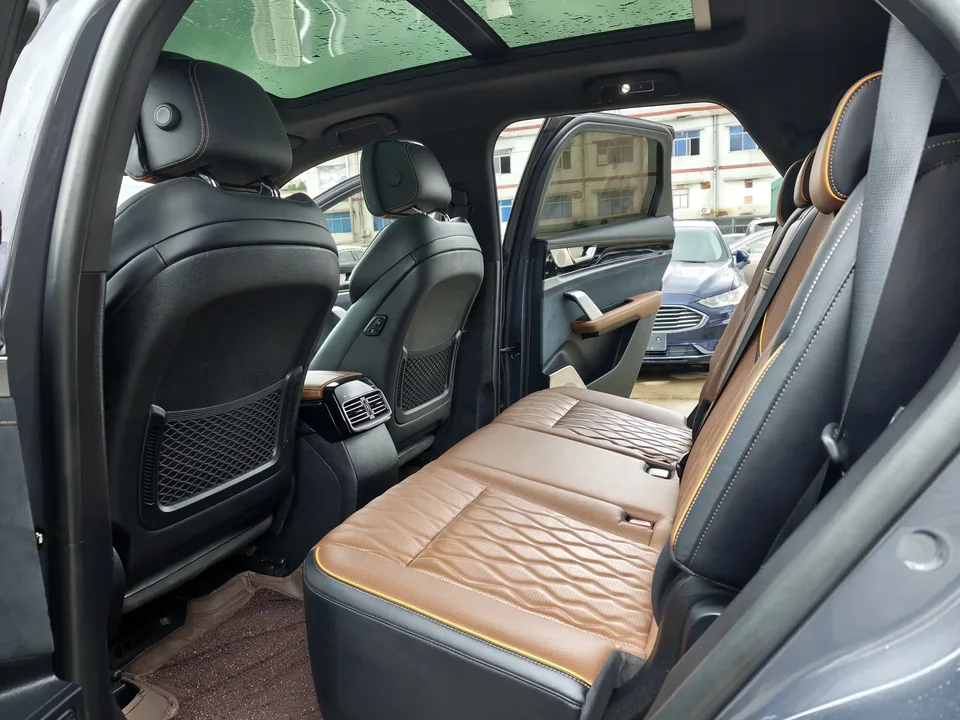 BYD Tang DM Tang DM 2021 DM-i 1.5T 112KM Premium Edition 2022 — thumbnail 4