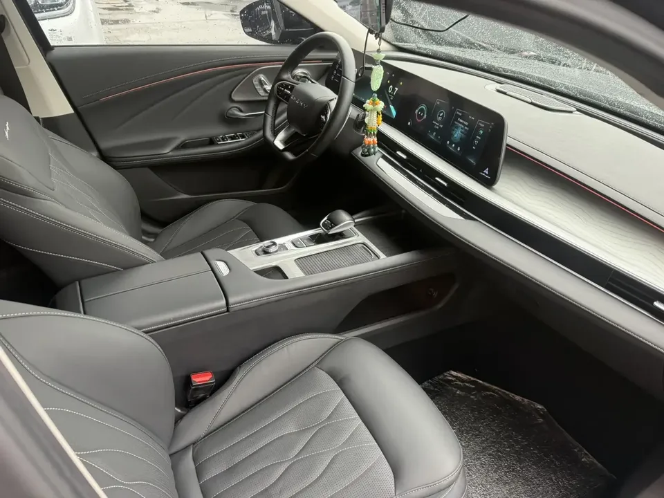 Chery Arrizo 8 Arrizo 8 2024 1.6TGDI DCT Intelligence 2024 — thumbnail 3