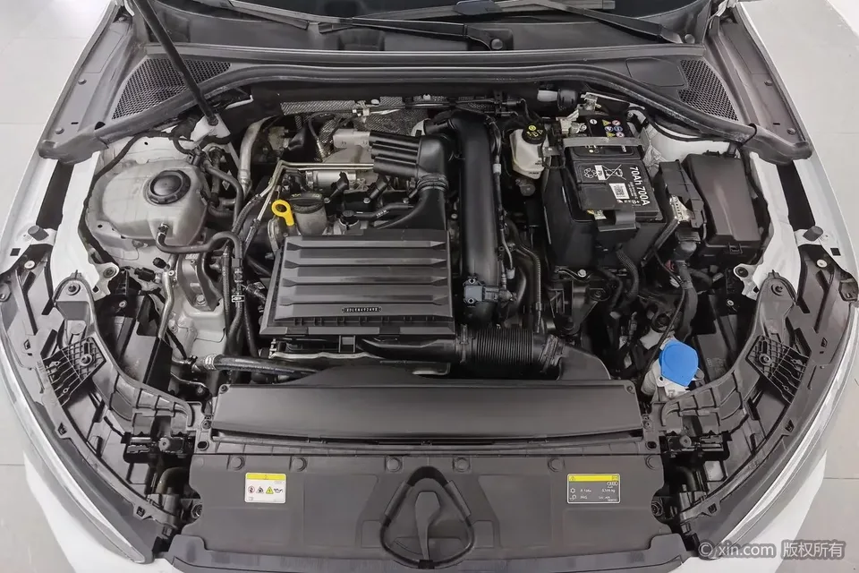 Audi A3 Audi A3 2024 Sportback 35 TFSI Stylish and sporty 2024 — thumbnail 2