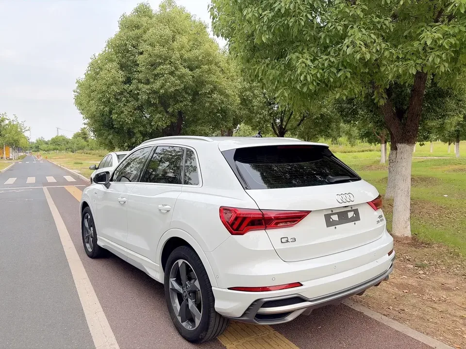 Audi Q3 Audi Q3 2023 35 TFSI Stylish Dynamic 2022 — thumbnail 2