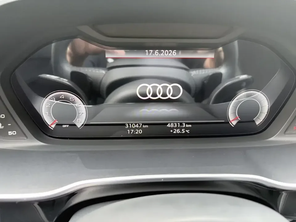 Audi Q3 Audi Q3 2023 35 TFSI Stylish Dynamic 2022 — thumbnail 4