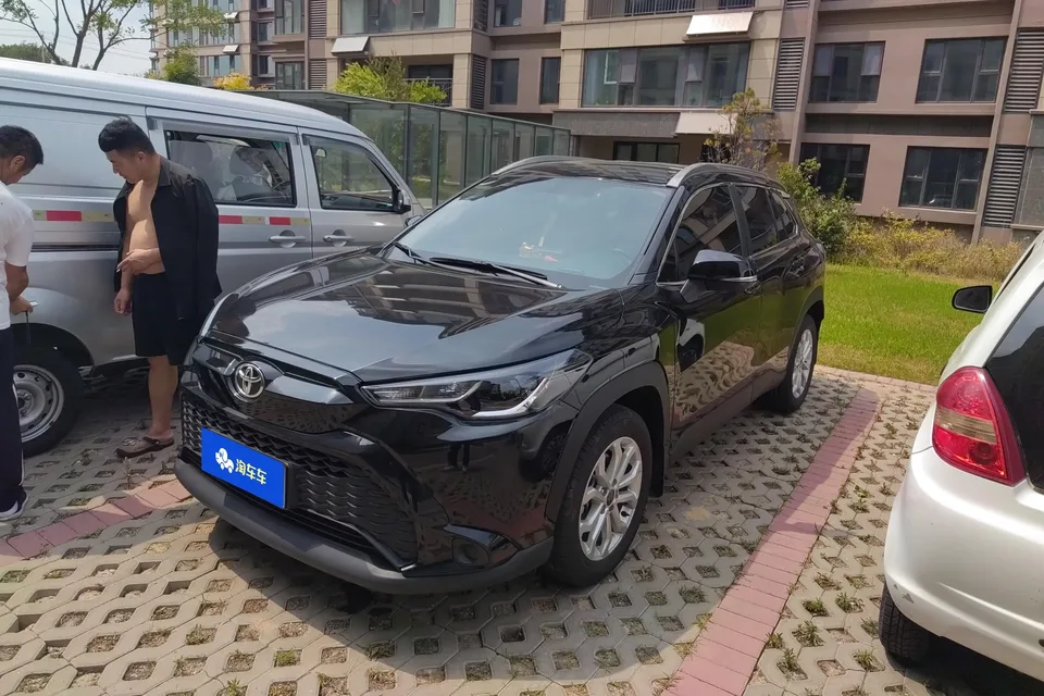 Toyota Frontlander Fenglanda 2024 2.0L CVT Elite Edition PLUS 2025 — фото 1, купить с доставкой в Москву