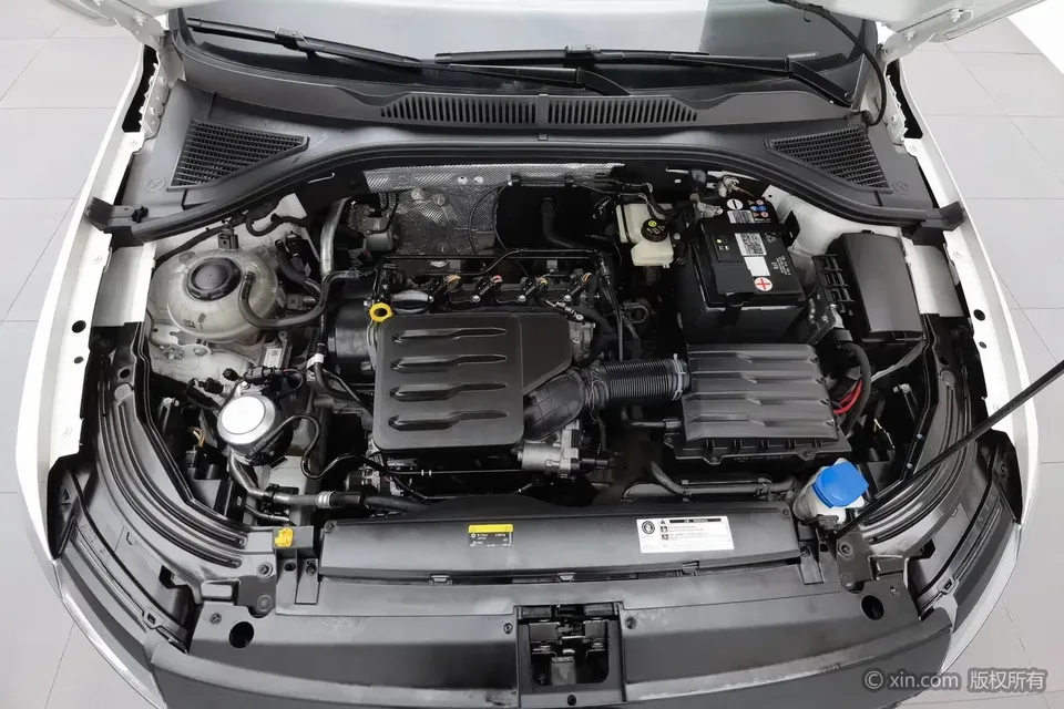 Volkswagen Lavida Lavida 2023 1.5L Automatic Starry Sky 5 Million Edition 2023 — thumbnail 2