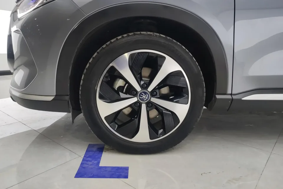 BYD Song PLUS DM Song PLUS DM 2021 DM-i 110KM 2WD Flagship PLUS 2023 — миниатюра 3