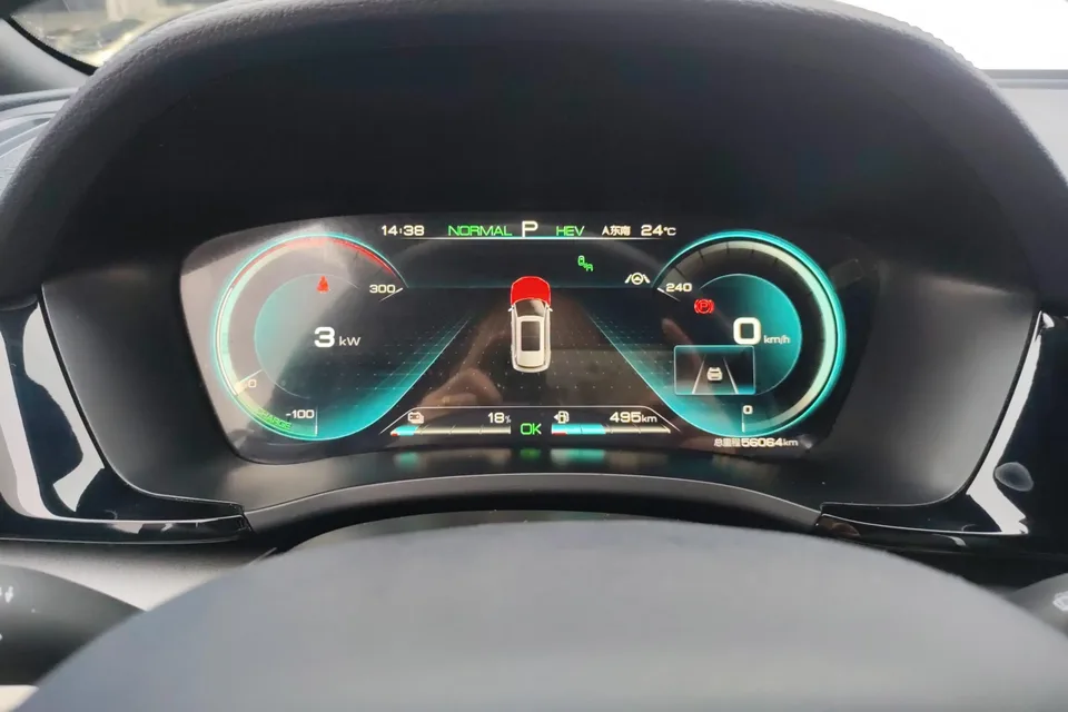 BYD Song PLUS DM Song PLUS DM 2021 DM-i 110KM 2WD Flagship PLUS 2023 — миниатюра 4
