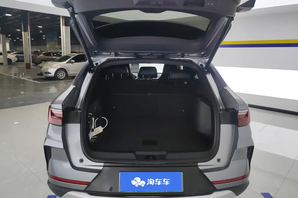 BYD Song PLUS DM Song PLUS DM 2021 DM-i 110KM 2WD Flagship PLUS 2023 — миниатюра 5