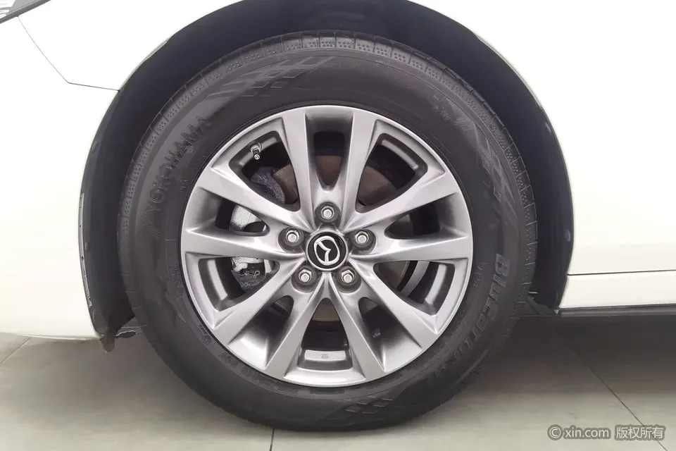 Mazda Axela Mazda3 Angkesela 2023 2.0L Automatic Quality Edition 2023 — thumbnail 3