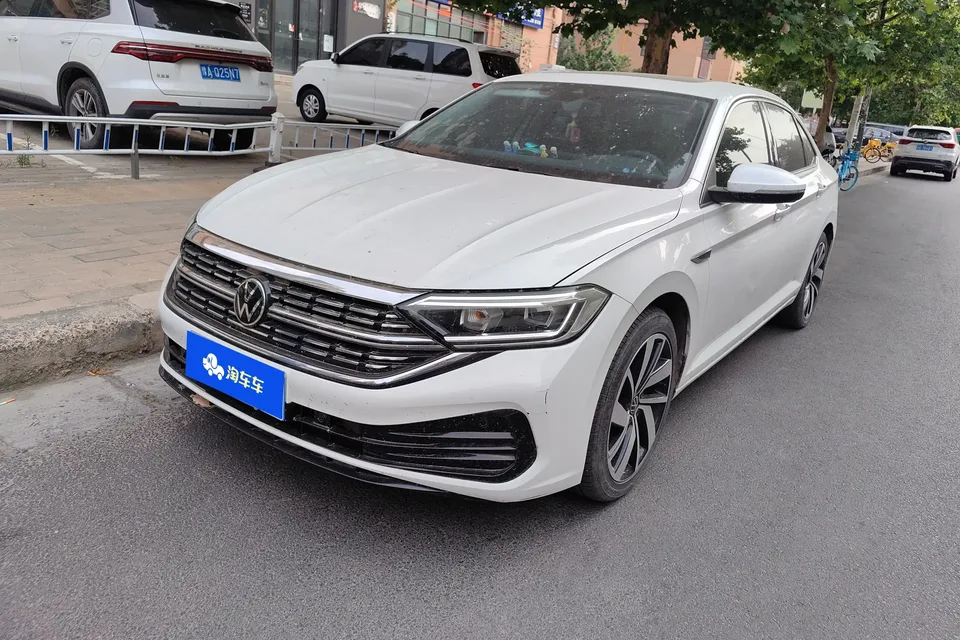 Volkswagen Sagitar Sagitar 2023 300TSI DSG Beyond Edition 2023 — photo 1, buy with delivery to Moscow