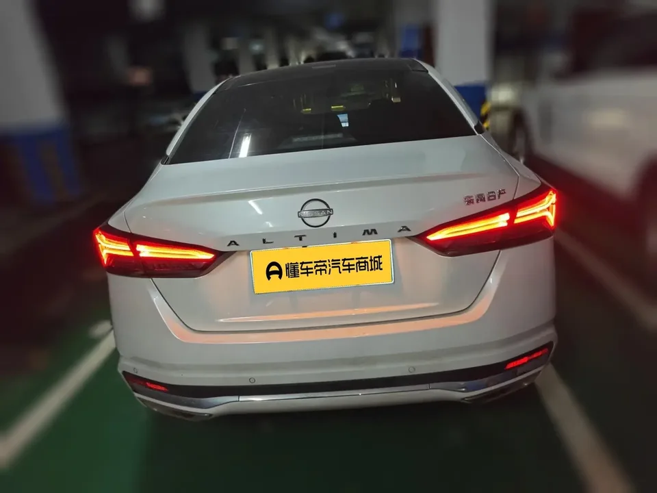 Nissan Altima Sound of nature 2022 2.0L XL-Upr Premium Edition 2023 — thumbnail 2