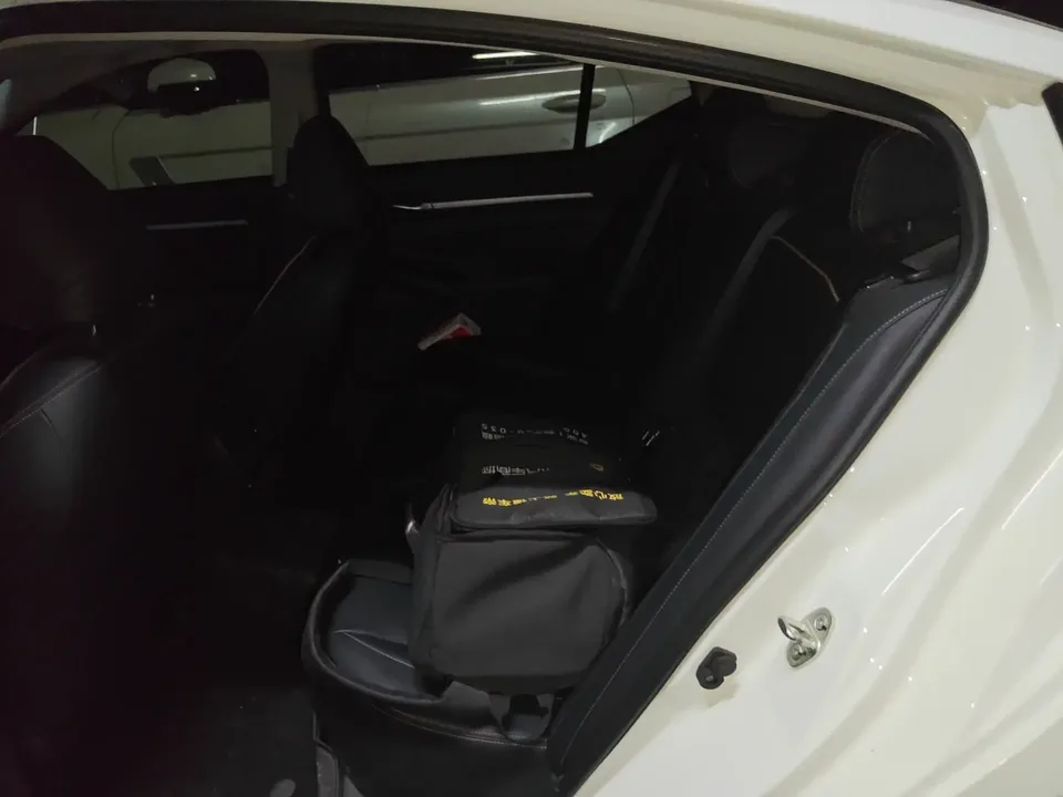 Nissan Altima Sound of nature 2022 2.0L XL-Upr Premium Edition 2023 — thumbnail 3