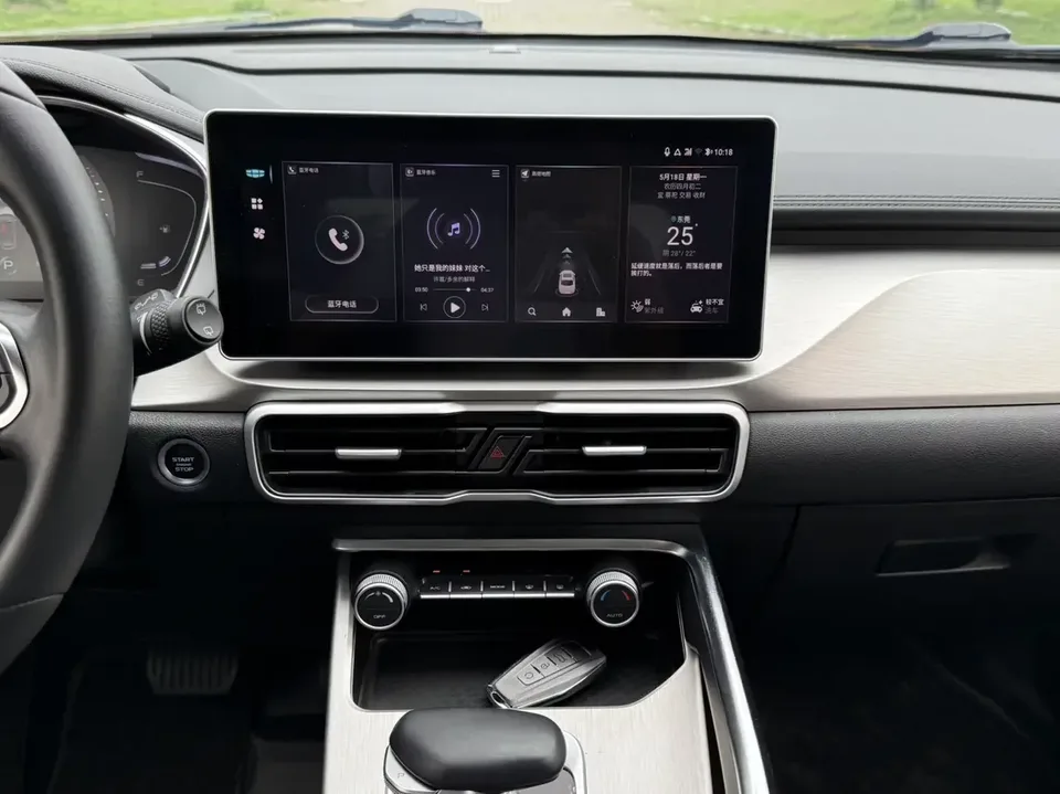 Geely Coolray SX11 Binyue 2023 1.5T DCT Diamond Edition 2024 — thumbnail 4