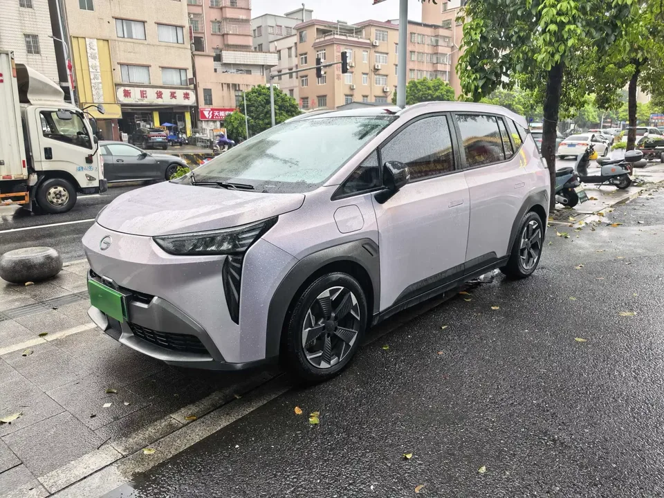 AION Y AION Y 2022 70 Intelligent Driving Edition Lithium Iron Phosphate 2022 — photo 1, buy with delivery to Moscow
