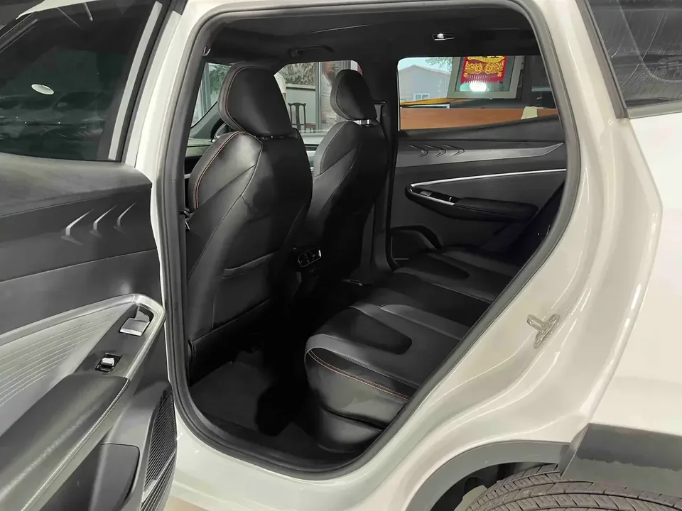 Geely Atlas Boyue 2023 Boyue COOL 1.5T Smart Connect 2024 — thumbnail 3