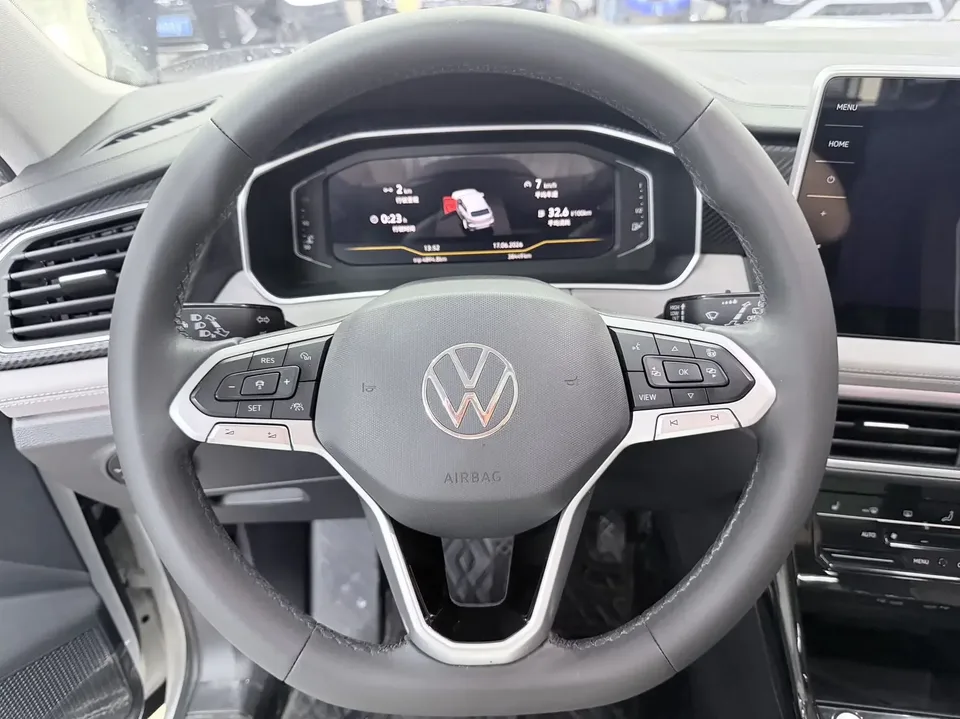 Volkswagen Tayron Tanyue 2023 280TSI 2WD Luxury Plus Advanced Edition 2022 — миниатюра 4