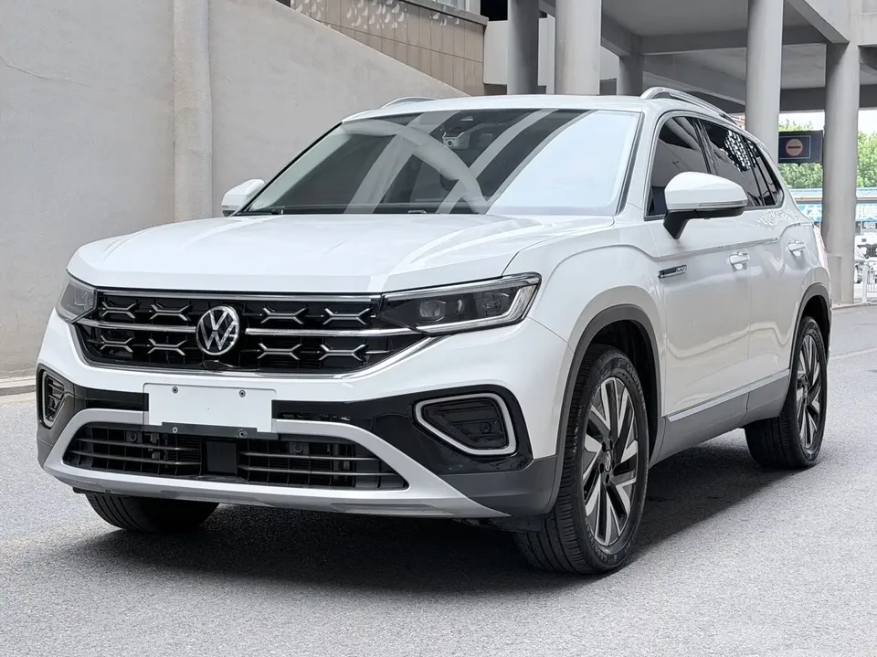Volkswagen Tayron Tanyue 2023 280TSI 2WD Luxury Plus Advanced Edition 2022 — фото 1, купить с доставкой в Москву