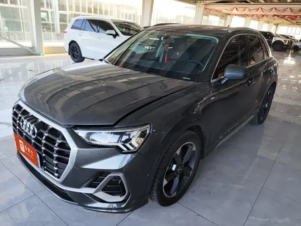 Audi Q3 Audi Q3 2022 35 TFSI Stylish Dynamic 2022 — photo 1, buy with delivery to Moscow