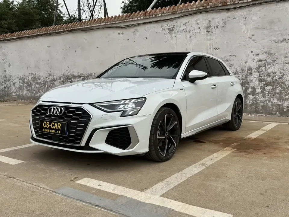 Audi A3 Audi A3 2021 Sportback 35 TFSI Stylish and sporty 2022 — photo 1, buy with delivery to Moscow