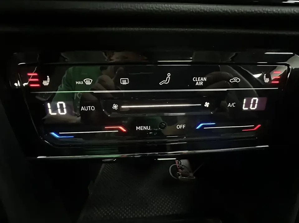 Volkswagen Tharu tuyue 2022 280TSI 2WD Deluxe Edition 2022 — thumbnail 4