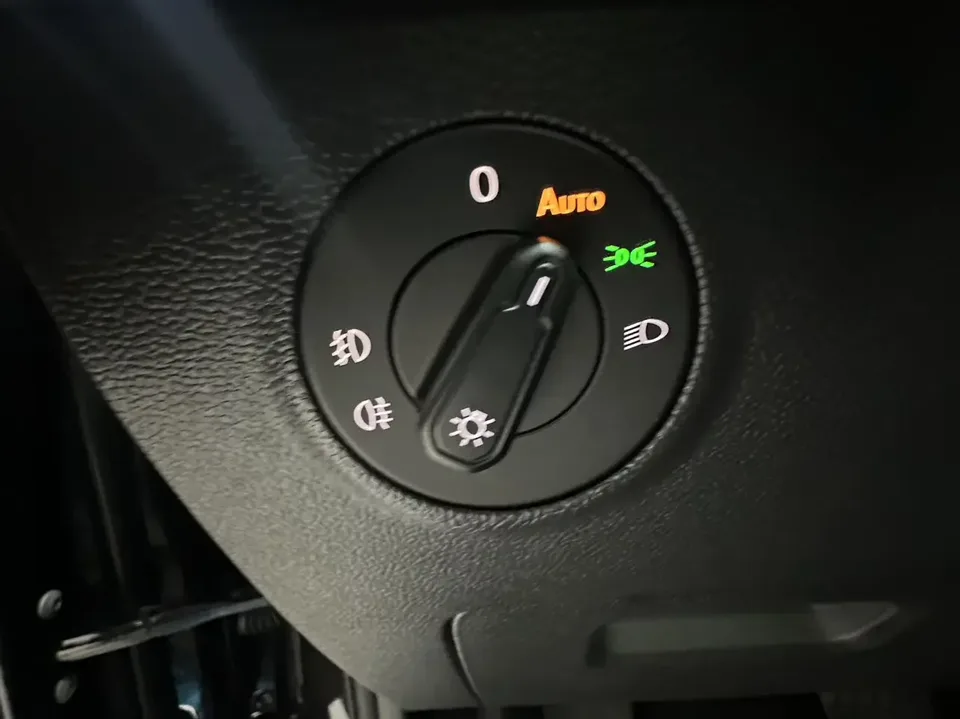 Volkswagen Tharu tuyue 2022 280TSI 2WD Deluxe Edition 2022 — thumbnail 5