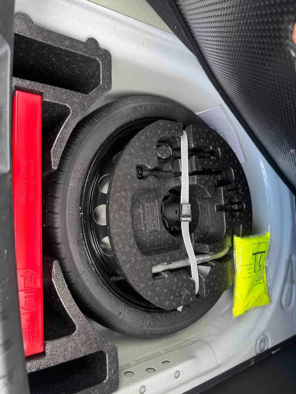 Skoda Kamiq Komic GT 2023 Modified 1.5L Automatic Premium Edition 2023 — thumbnail 3