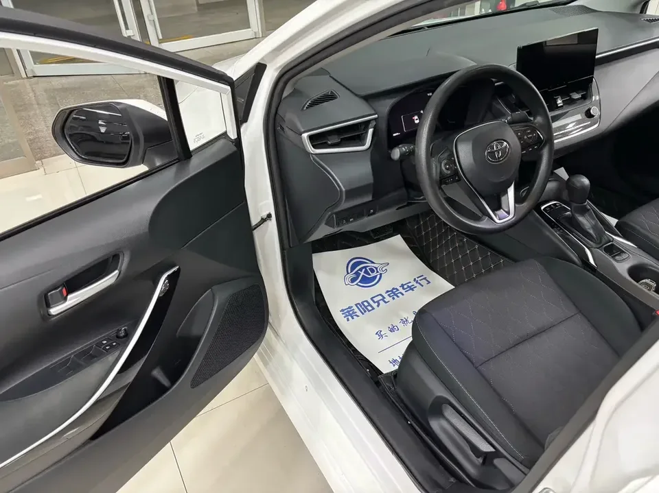 Toyota Corolla Corolla 2023 Intelligent Electric Hybrid Dual Engine 1.8L E-CVT Pioneer Edition 2023 — thumbnail 3