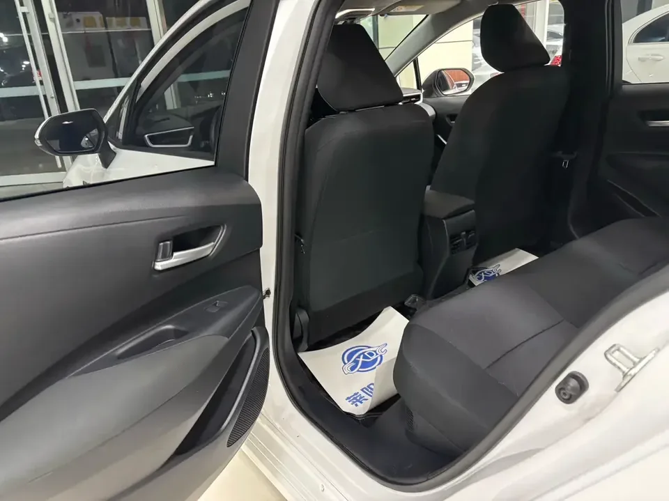 Toyota Corolla Corolla 2023 Intelligent Electric Hybrid Dual Engine 1.8L E-CVT Pioneer Edition 2023 — thumbnail 5