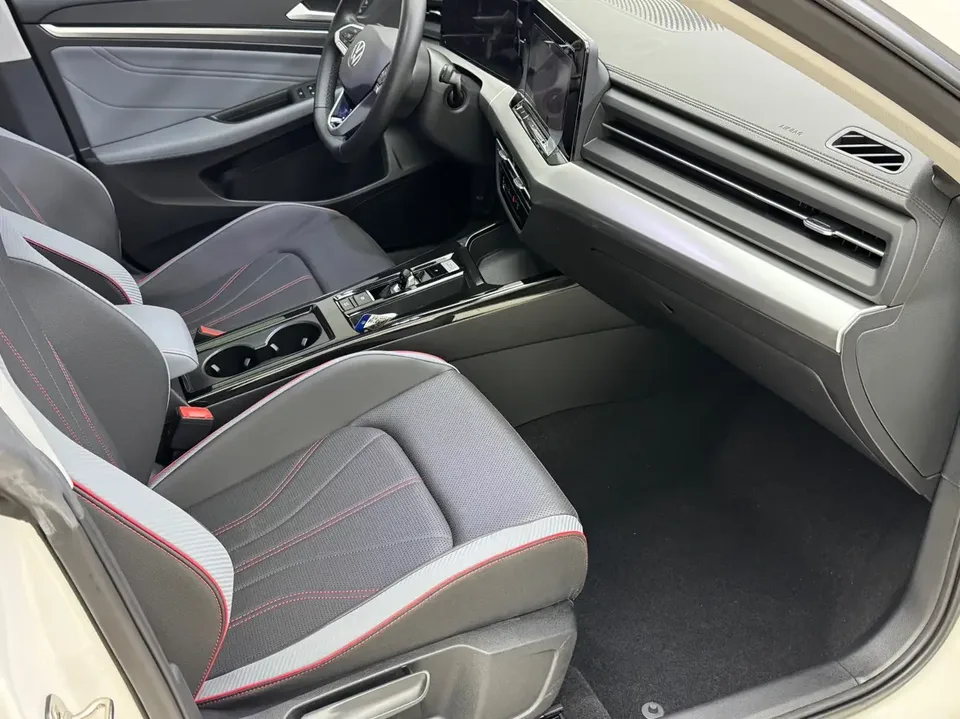Volkswagen Lamando Lingdu 2023 Lingdu L 280TSI DSG Hot Edition 2023 — thumbnail 4