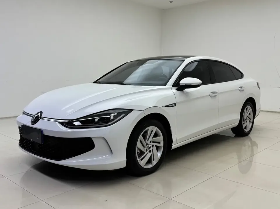 Volkswagen Lamando Lingdu 2023 Lingdu L 280TSI DSG Hot Edition 2023 — фото 1, купить с доставкой в Москву