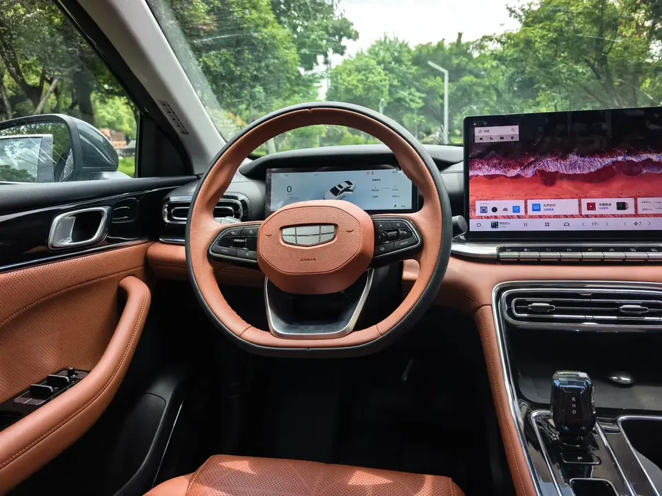 Geely Emgrand emgrand 2026 5th Generation 1.5T DCT Flagship Model 2026 — миниатюра 4