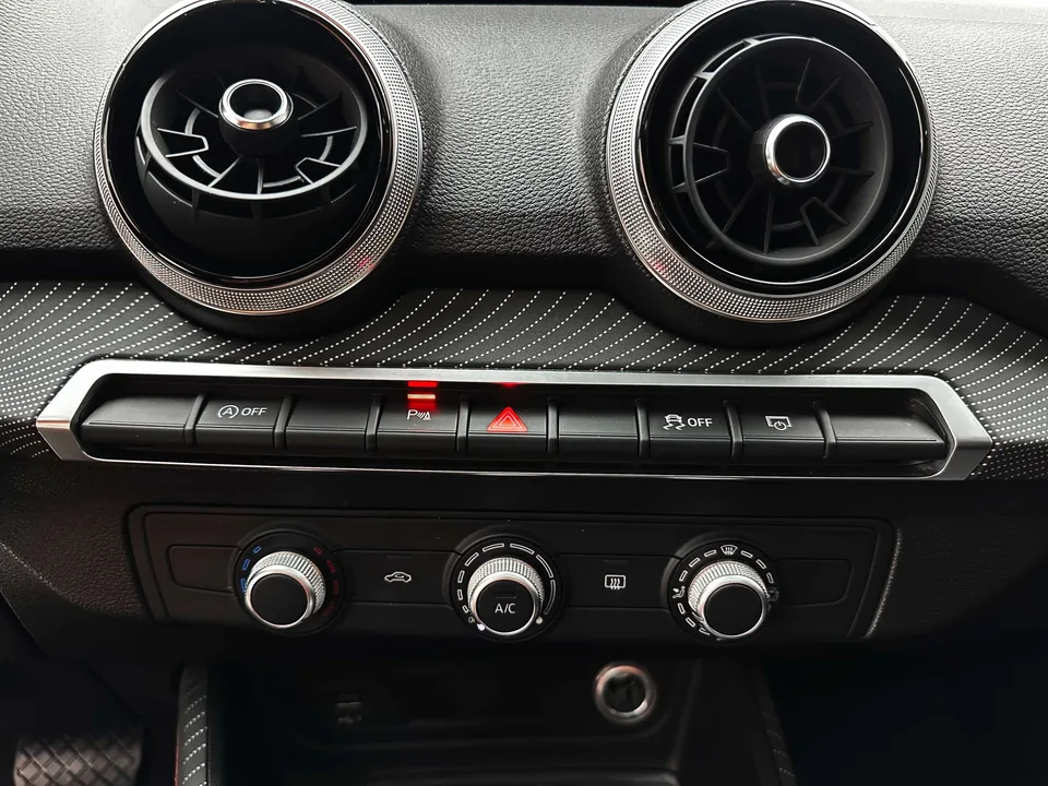Audi Q2L Audi Q2L 2022 35 TFSI Progressive Dynamic 2022 — thumbnail 4