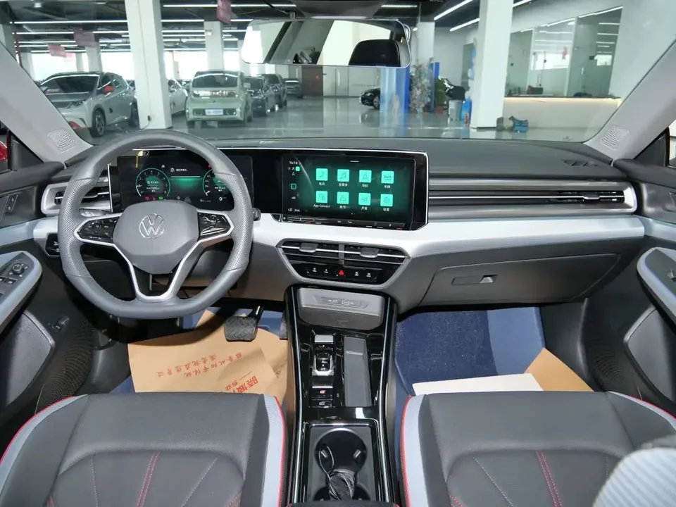 Volkswagen Lamando Lingdu 2023 Lingdu L 280TSI DSG Cool Edition 2023 — thumbnail 3