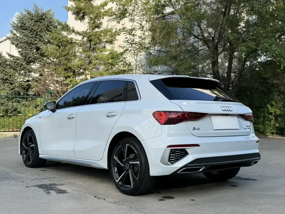 Audi A3 Audi A3 2023 Sportback 35 TFSI Stylish and sporty 2023 — thumbnail 2