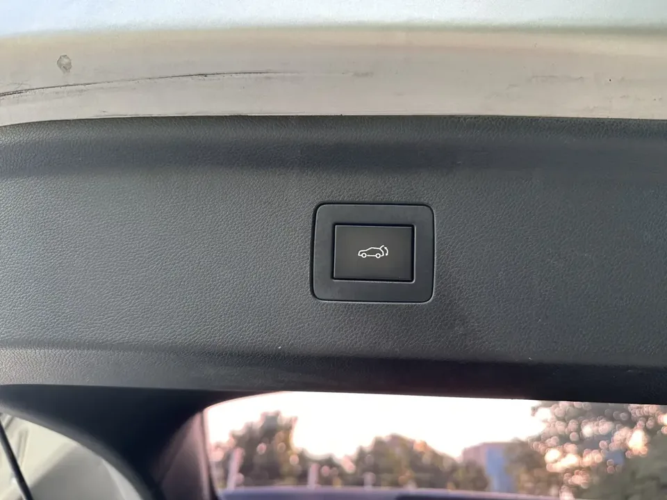 HYCAN Hechuang Z03 Hechuang Z03 2022 620 Cool Edition 76.8kWh 2023 — thumbnail 3